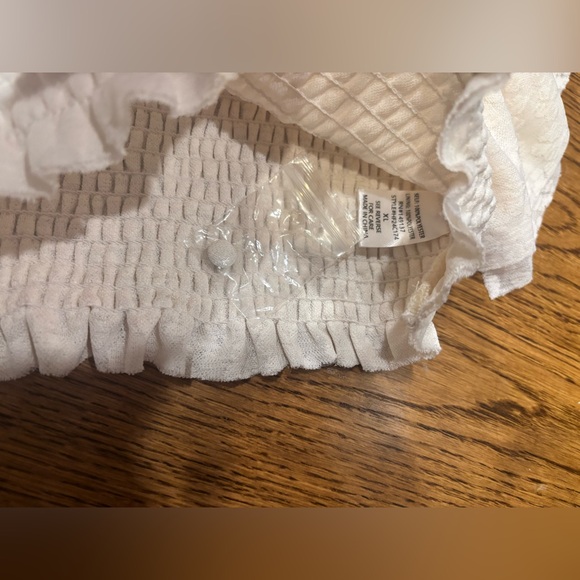 NWOT Altar'd State Quinn Textured Flutter Top Cream Size XL - Picture 5 of 6